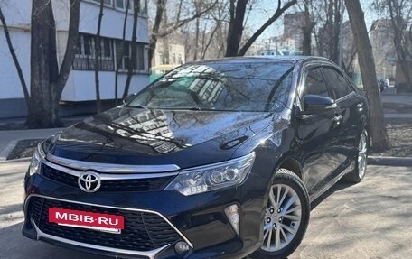 Toyota Camry, 2018 год, 2 370 000 рублей, 2 фотография