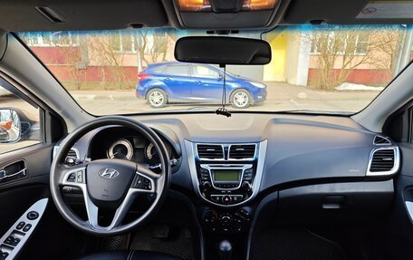 Hyundai Solaris II рестайлинг, 2013 год, 780 000 рублей, 10 фотография