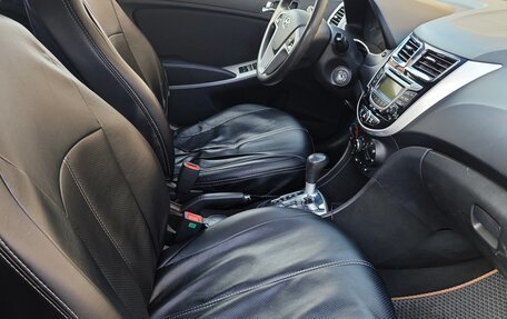 Hyundai Solaris II рестайлинг, 2013 год, 780 000 рублей, 18 фотография