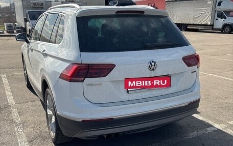 Volkswagen Tiguan II, 2019 год, 3 400 000 рублей, 5 фотография