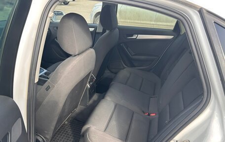 Audi A4, 2011 год, 1 100 000 рублей, 11 фотография