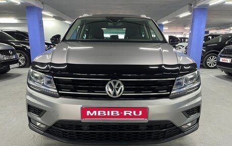 Volkswagen Tiguan II, 2019 год, 2 495 000 рублей, 2 фотография