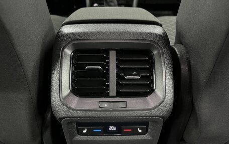 Volkswagen Tiguan II, 2019 год, 2 495 000 рублей, 18 фотография