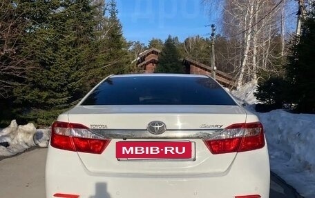 Toyota Camry, 2012 год, 1 500 000 рублей, 4 фотография