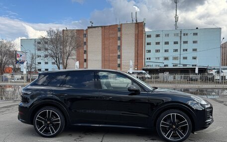 Porsche Cayenne III, 2023 год, 12 950 000 рублей, 3 фотография