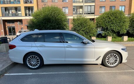 BMW 5 серия, 2019 год, 3 050 000 рублей, 6 фотография