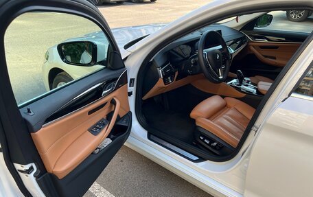 BMW 5 серия, 2019 год, 3 050 000 рублей, 16 фотография