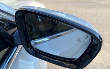 BMW 5 серия, 2019 год, 3 050 000 рублей, 15 фотография