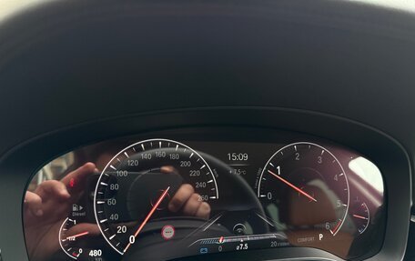 BMW 5 серия, 2019 год, 3 050 000 рублей, 28 фотография