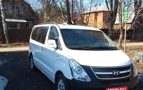 Hyundai Grand Starex Grand Starex I рестайлинг 2, 2014 год, 1 960 000 рублей, 3 фотография