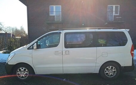 Hyundai Grand Starex Grand Starex I рестайлинг 2, 2014 год, 1 960 000 рублей, 4 фотография