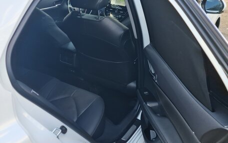 Toyota Camry, 2022 год, 3 750 000 рублей, 9 фотография