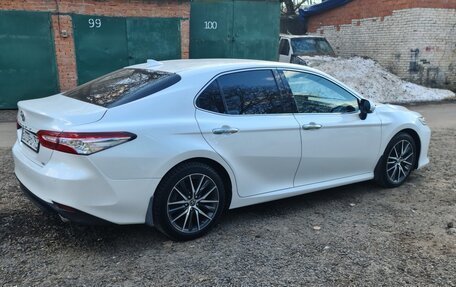 Toyota Camry, 2022 год, 3 750 000 рублей, 6 фотография