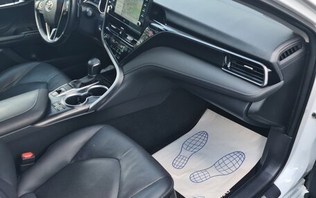 Toyota Camry, 2022 год, 3 750 000 рублей, 8 фотография