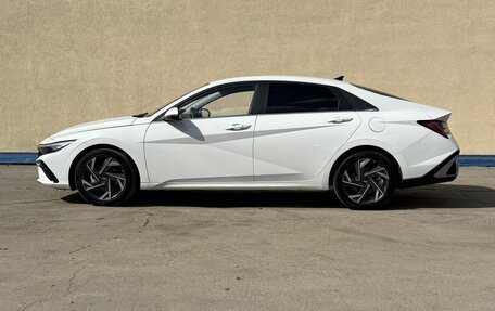 Hyundai Elantra, 2024 год, 2 390 000 рублей, 4 фотография