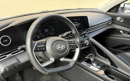 Hyundai Elantra, 2024 год, 2 390 000 рублей, 11 фотография