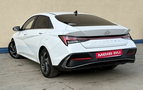 Hyundai Elantra, 2024 год, 2 390 000 рублей, 6 фотография