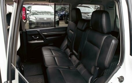 Mitsubishi Pajero IV, 2013 год, 1 895 000 рублей, 18 фотография