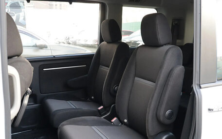 Honda Stepwgn IV, 2017 год, 2 350 000 рублей, 6 фотография