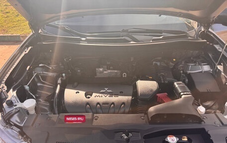 Mitsubishi Outlander III рестайлинг 3, 2013 год, 1 500 000 рублей, 8 фотография