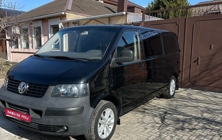Volkswagen Caravelle T5, 2008 год, 1 480 000 рублей, 1 фотография