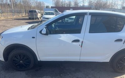 Renault Sandero II рестайлинг, 2015 год, 650 000 рублей, 1 фотография