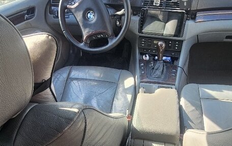 BMW 3 серия, 2004 год, 550 000 рублей, 1 фотография