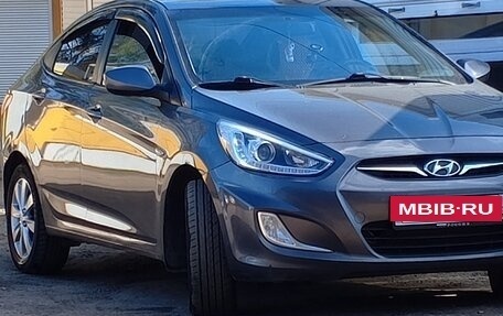 Hyundai Solaris II рестайлинг, 2013 год, 850 000 рублей, 6 фотография