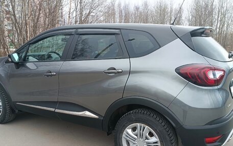 Renault Kaptur I рестайлинг, 2019 год, 1 900 000 рублей, 4 фотография