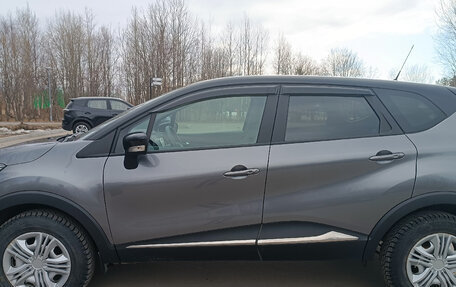 Renault Kaptur I рестайлинг, 2019 год, 1 900 000 рублей, 5 фотография