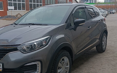 Renault Kaptur I рестайлинг, 2019 год, 1 900 000 рублей, 10 фотография