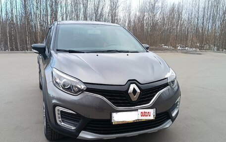 Renault Kaptur I рестайлинг, 2019 год, 1 900 000 рублей, 8 фотография