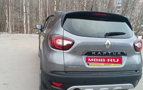 Renault Kaptur I рестайлинг, 2019 год, 1 900 000 рублей, 7 фотография