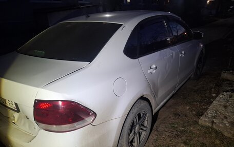 Volkswagen Polo VI (EU Market), 2011 год, 370 000 рублей, 3 фотография