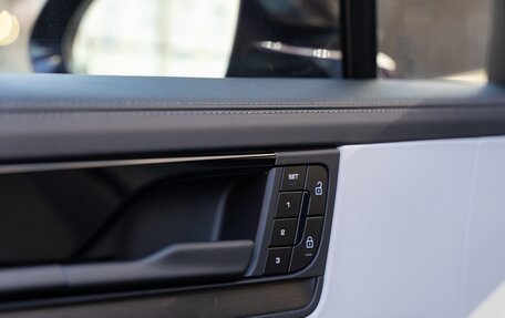 Porsche Cayenne III, 2026 год, 20 290 000 рублей, 17 фотография