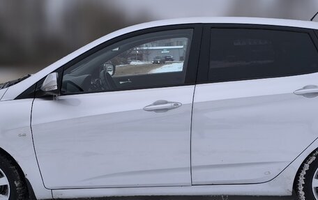 Hyundai Solaris II рестайлинг, 2012 год, 810 000 рублей, 6 фотография