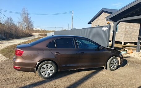 Volkswagen Jetta VI, 2014 год, 970 000 рублей, 3 фотография