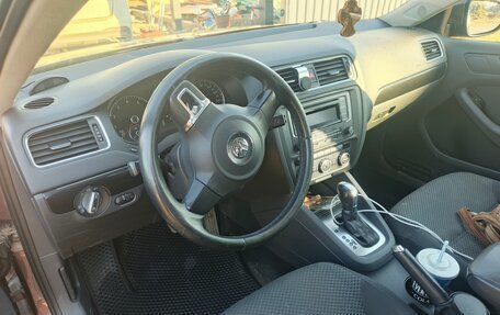 Volkswagen Jetta VI, 2014 год, 970 000 рублей, 5 фотография