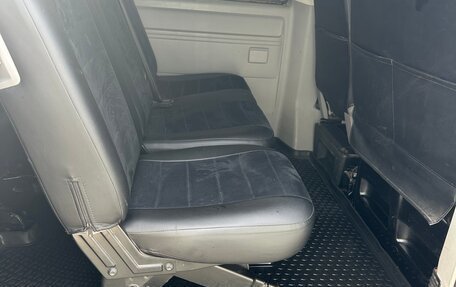 Volkswagen Caravelle T5, 2008 год, 1 480 000 рублей, 12 фотография