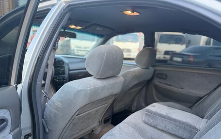 KIA Optima II, 2004 год, 330 000 рублей, 19 фотография