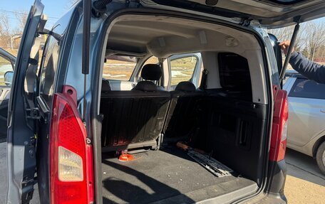 Peugeot Partner II рестайлинг 2, 2011 год, 580 000 рублей, 6 фотография