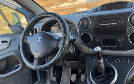 Peugeot Partner II рестайлинг 2, 2011 год, 580 000 рублей, 8 фотография