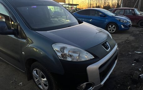 Peugeot Partner II рестайлинг 2, 2011 год, 580 000 рублей, 3 фотография