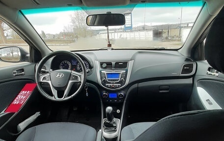 Hyundai Solaris II рестайлинг, 2012 год, 750 000 рублей, 10 фотография