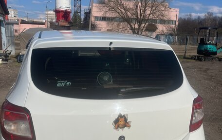 Renault Sandero II рестайлинг, 2015 год, 650 000 рублей, 3 фотография