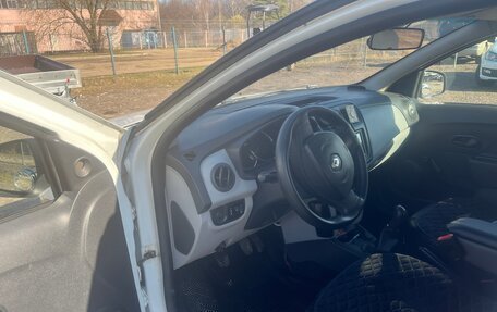 Renault Sandero II рестайлинг, 2015 год, 650 000 рублей, 8 фотография