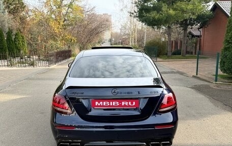 Mercedes-Benz E-Класс, 2017 год, 3 500 000 рублей, 8 фотография