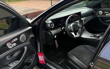 Mercedes-Benz E-Класс, 2017 год, 3 500 000 рублей, 17 фотография