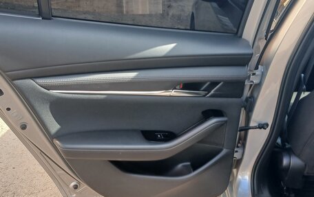 Mazda 3, 2022 год, 2 250 000 рублей, 21 фотография