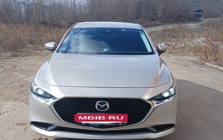 Mazda 3, 2022 год, 2 250 000 рублей, 3 фотография